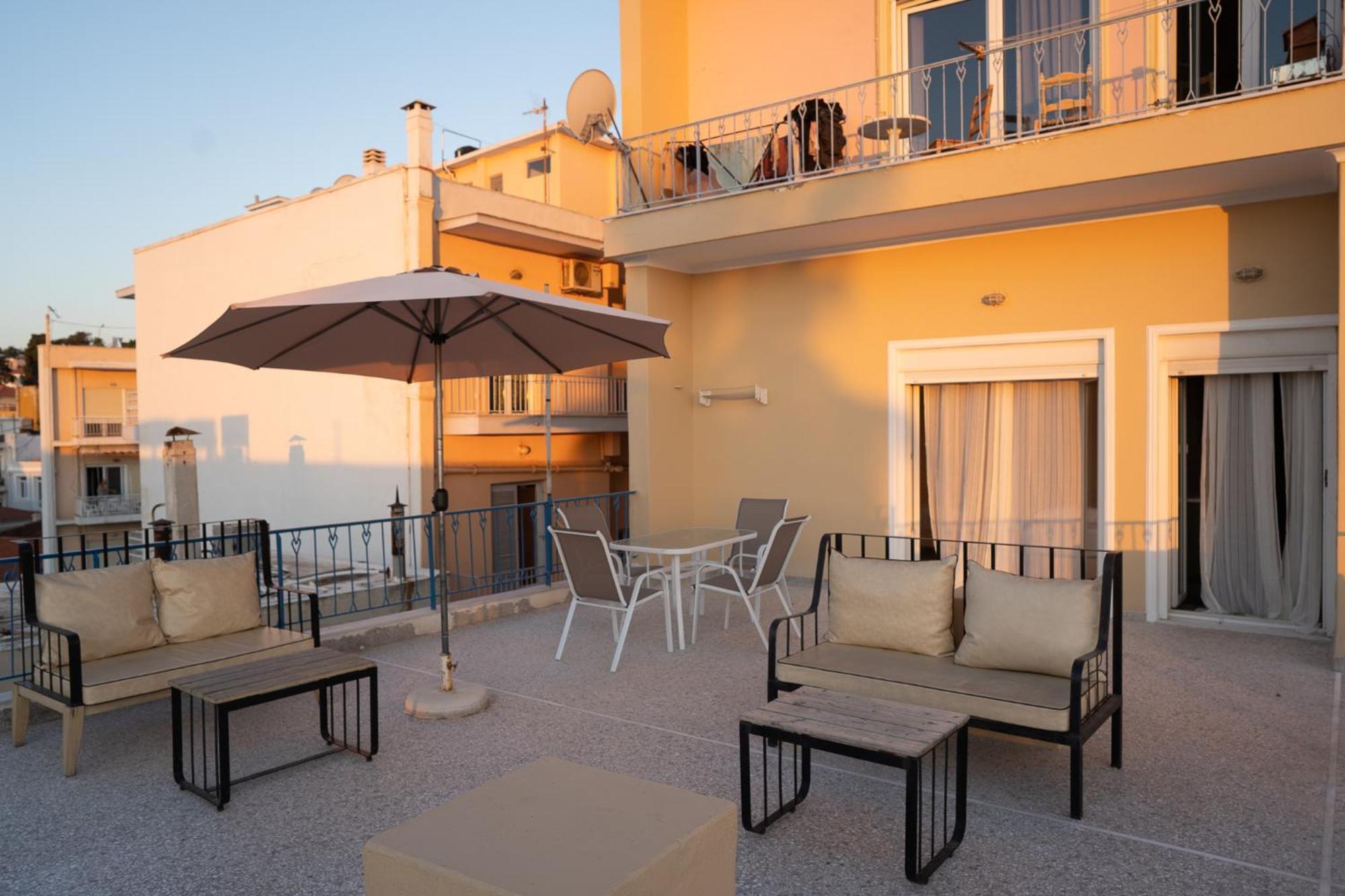Central Mytilene City-View Apartment For 7 Ngoại thất bức ảnh