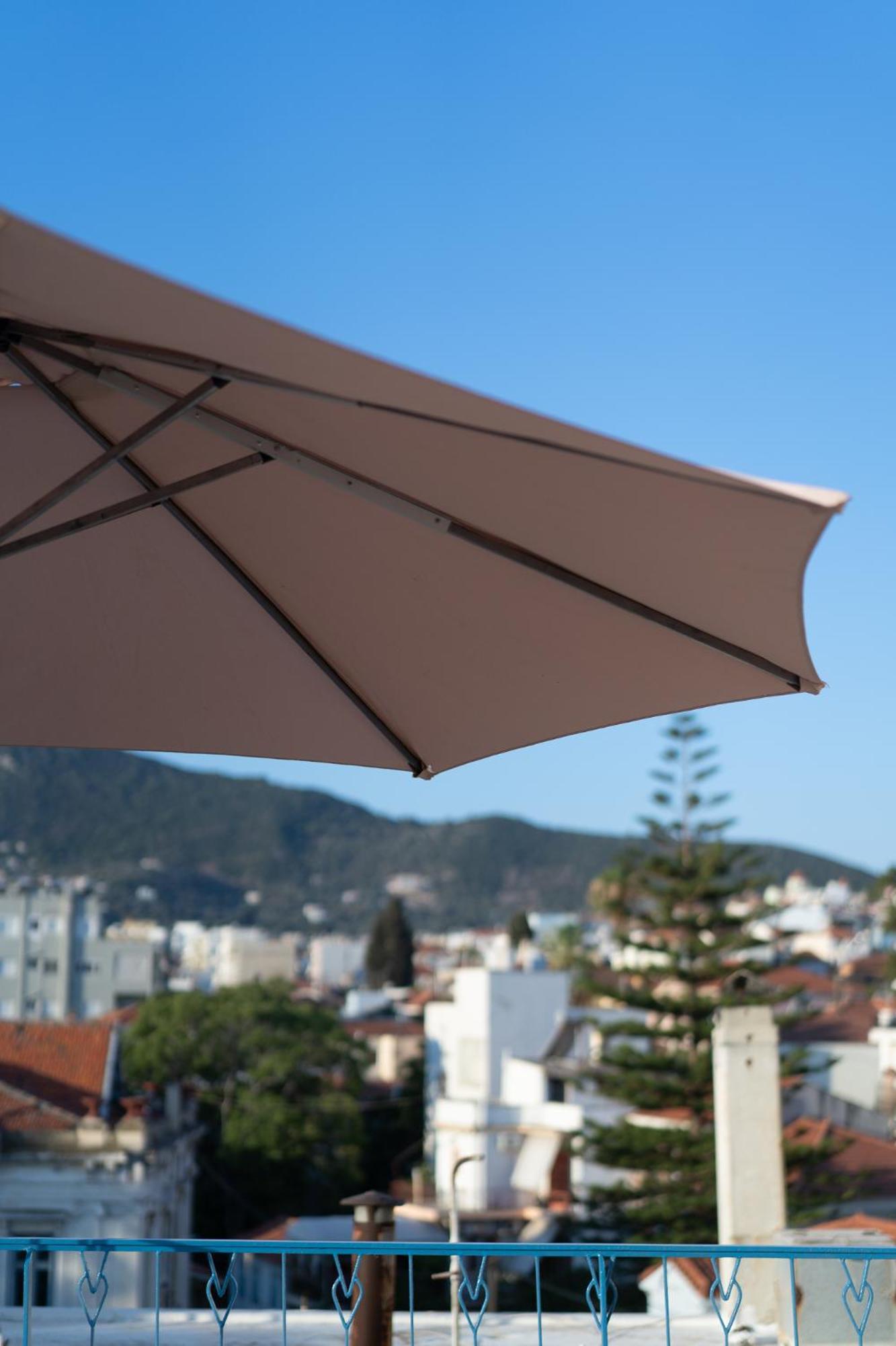 Central Mytilene City-View Apartment For 7 Ngoại thất bức ảnh
