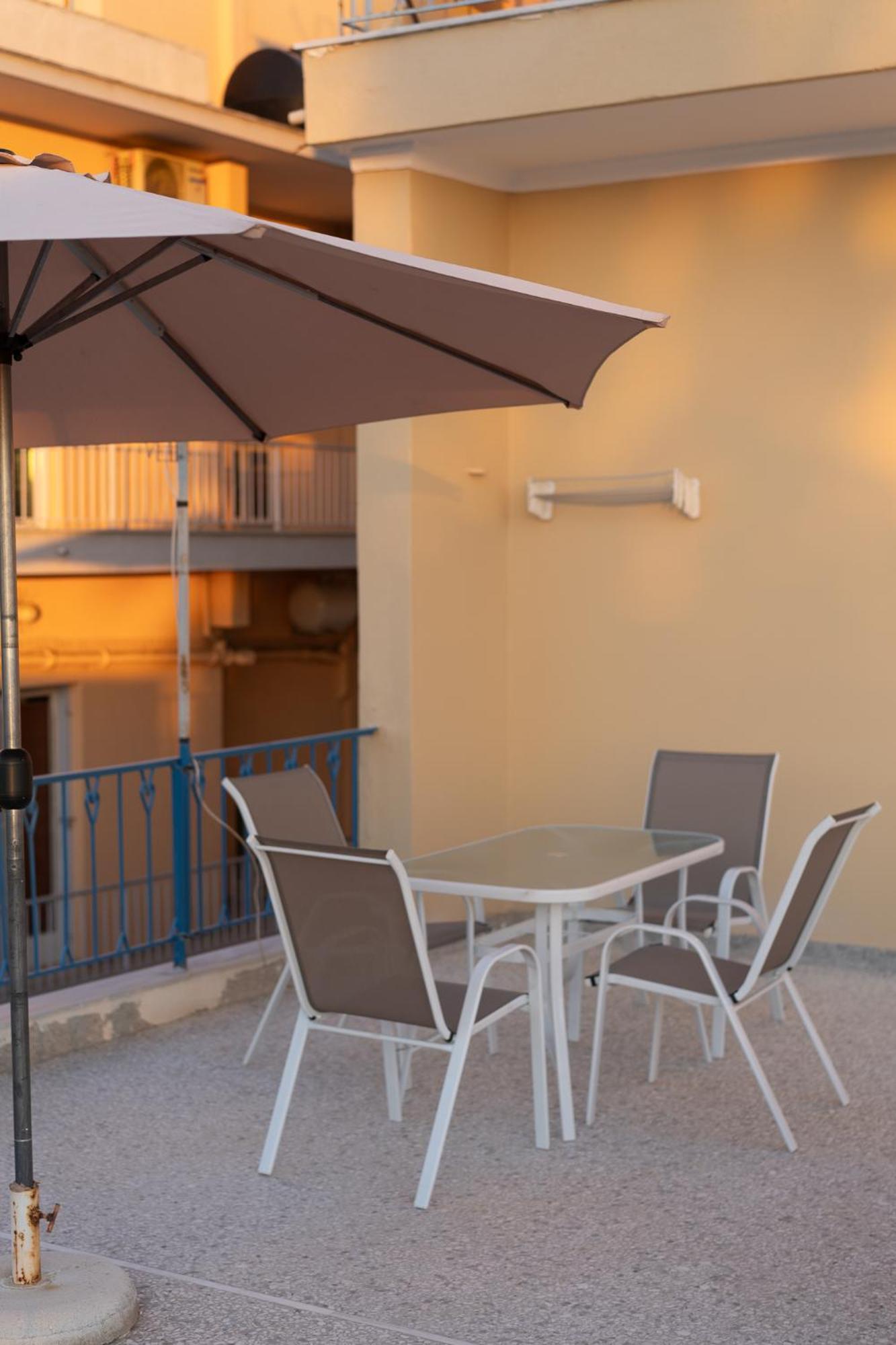 Central Mytilene City-View Apartment For 7 Ngoại thất bức ảnh